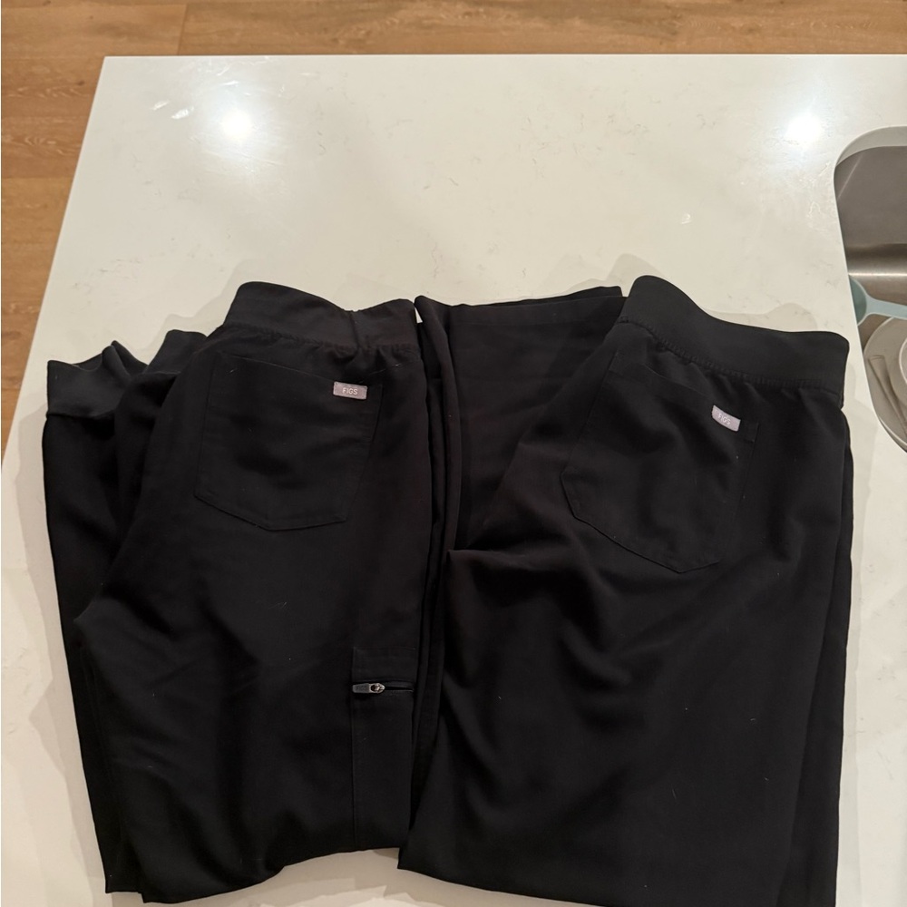 Figs Women's Black Cargo Pants
